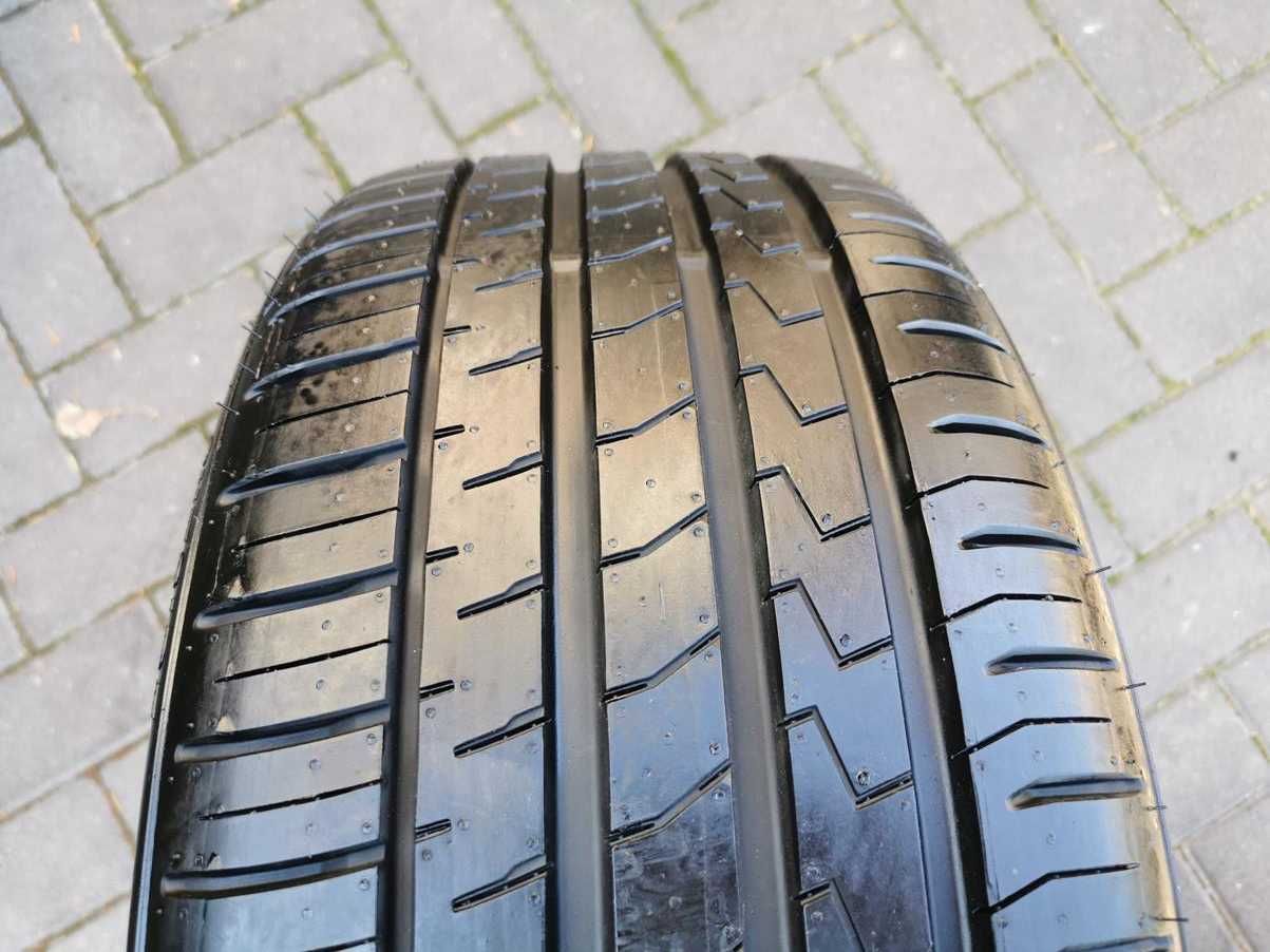 225/40 92W R18 FALKEN ZE310 8mm 2018r NOWE Letnie Opony 4szt