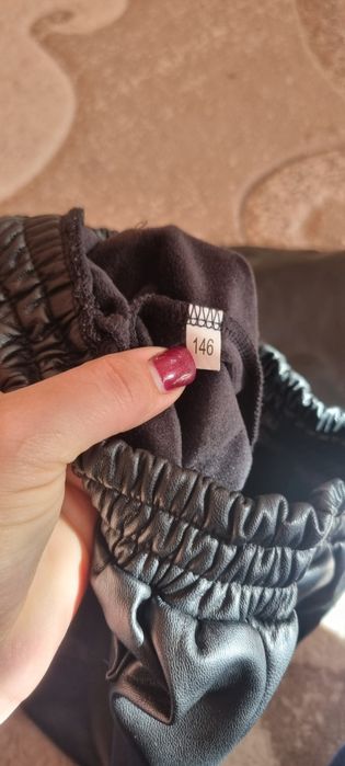 продам штани з еко шкіри дермантін 140 розмір