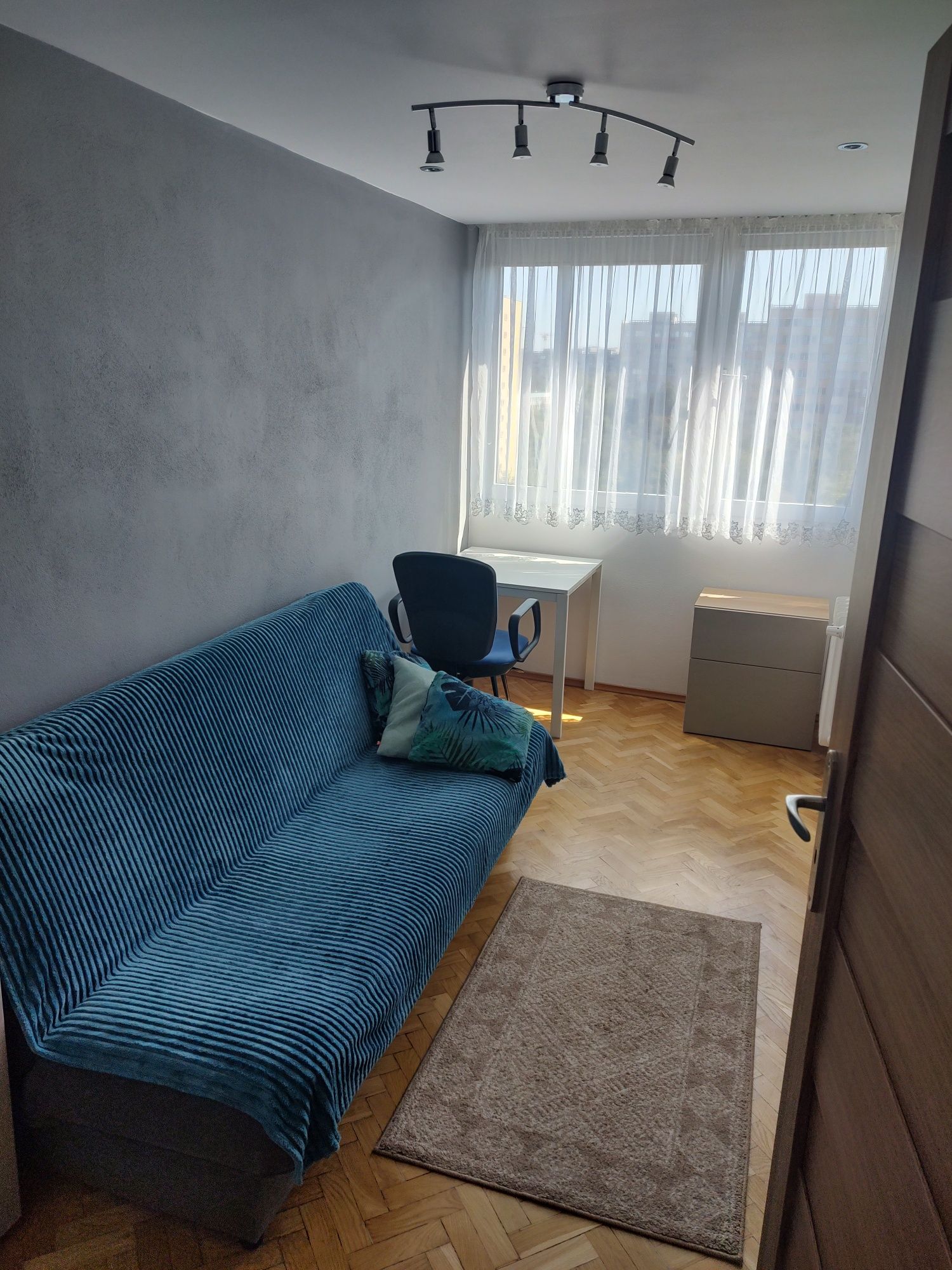 1-os pokój w kawalerce dla studenta/ki, Ul. Gajowicka, SkyTower, UE