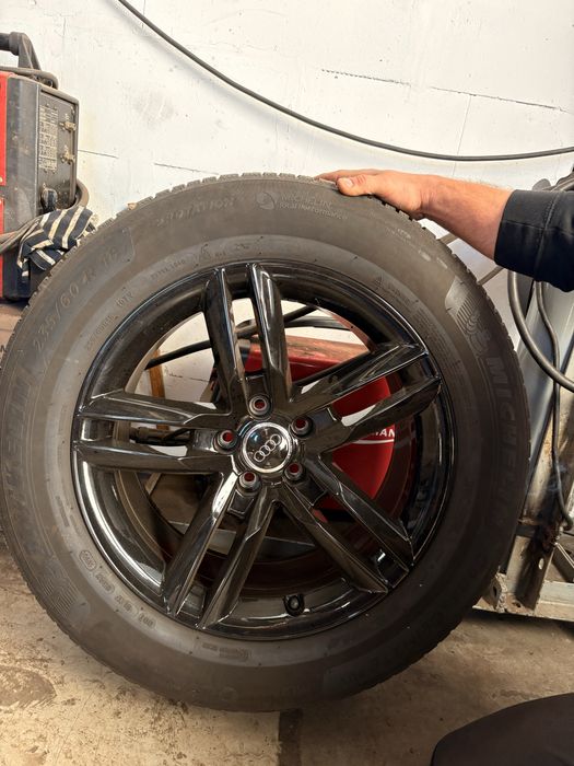 4xFelgi z oponami AUDI Q5 oryginal 235/60 R18