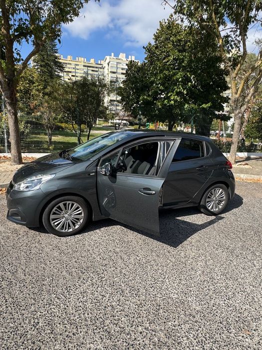 Peugeot 208 1.6 BlueHDi Style