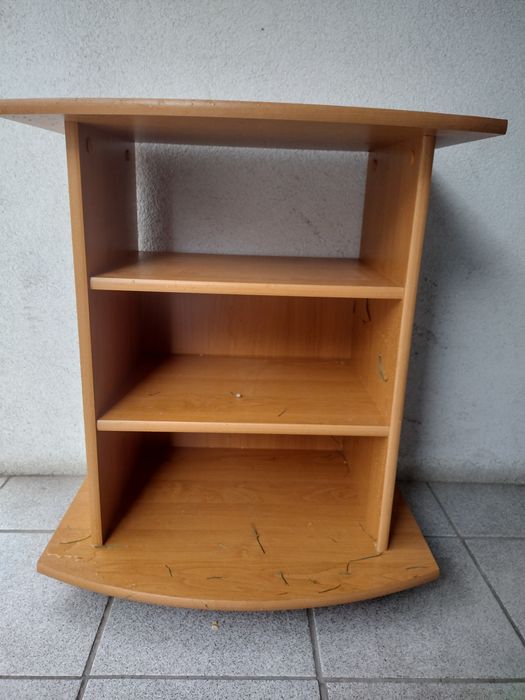 Szafka pod telewizor na kółkach