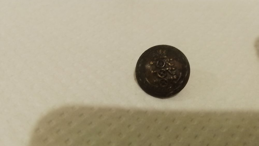 Пуговица ,гудзик три пушки