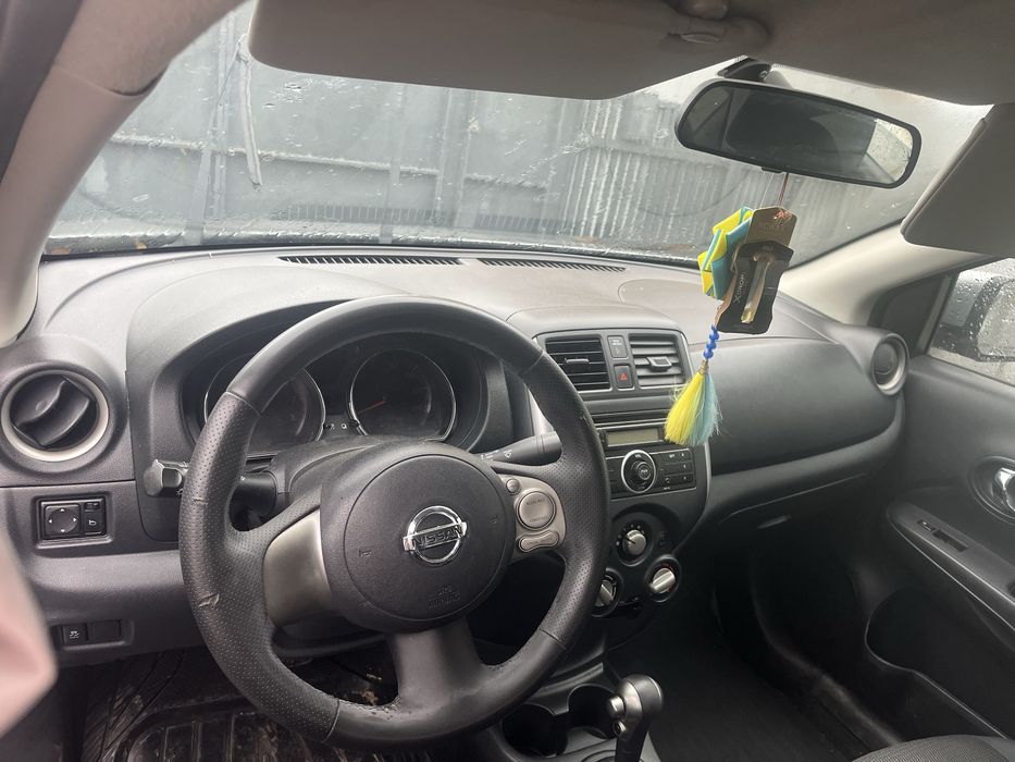 Продам авто Nissan Versa