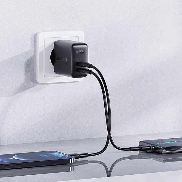 Acefast ładowarka sieciowa USB Typ C / USB 32W, PPS, PD, QC 3.0, AFC,