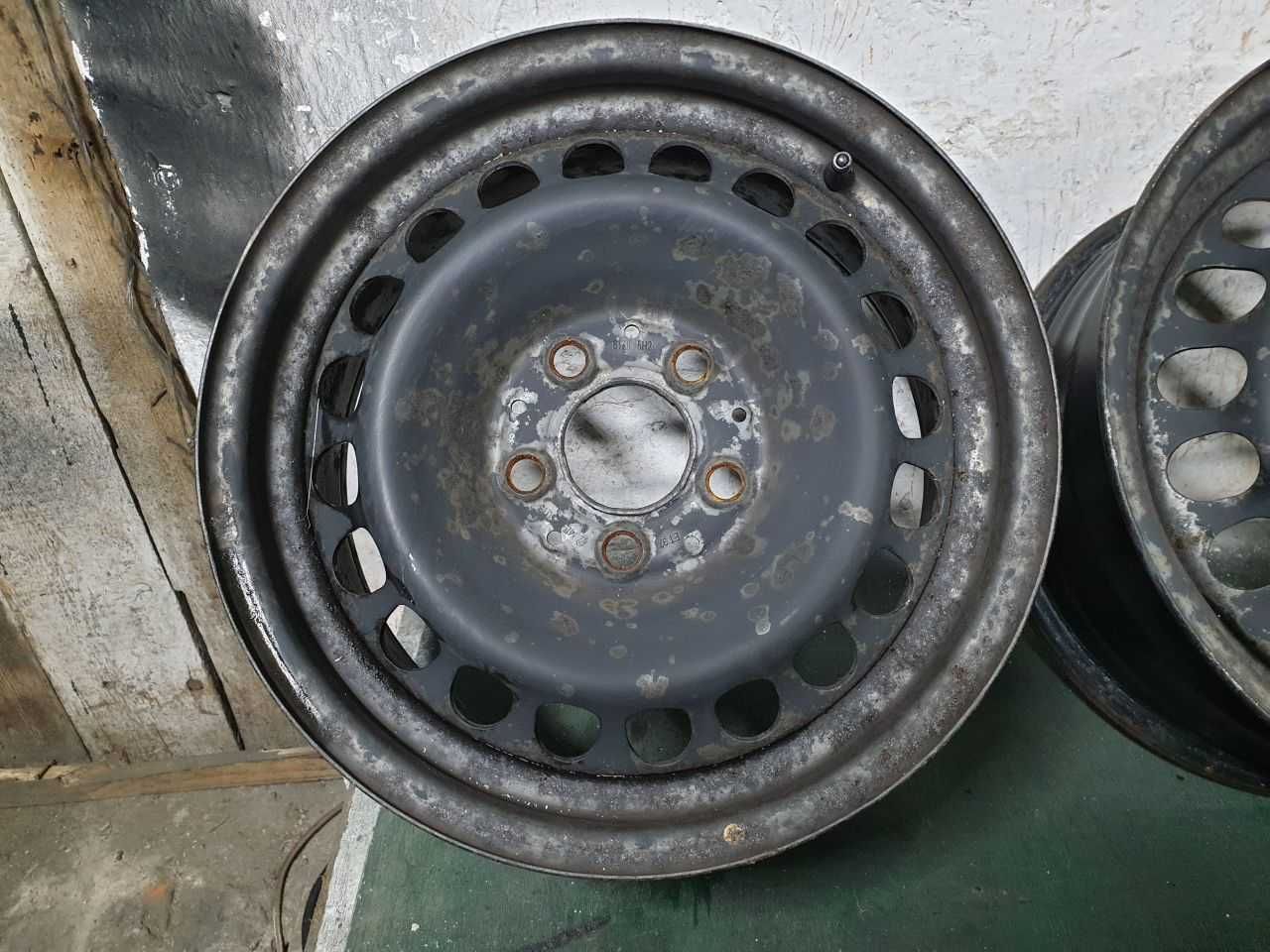 Felgi stal Mercedes R15 5x112 6,5JX15H2 ET 37 centr 66,6mm