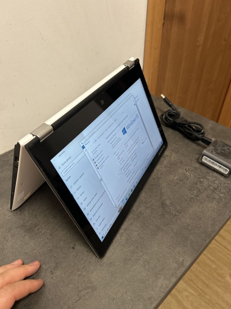 Lekki ultrabook Lenovo yoga 3