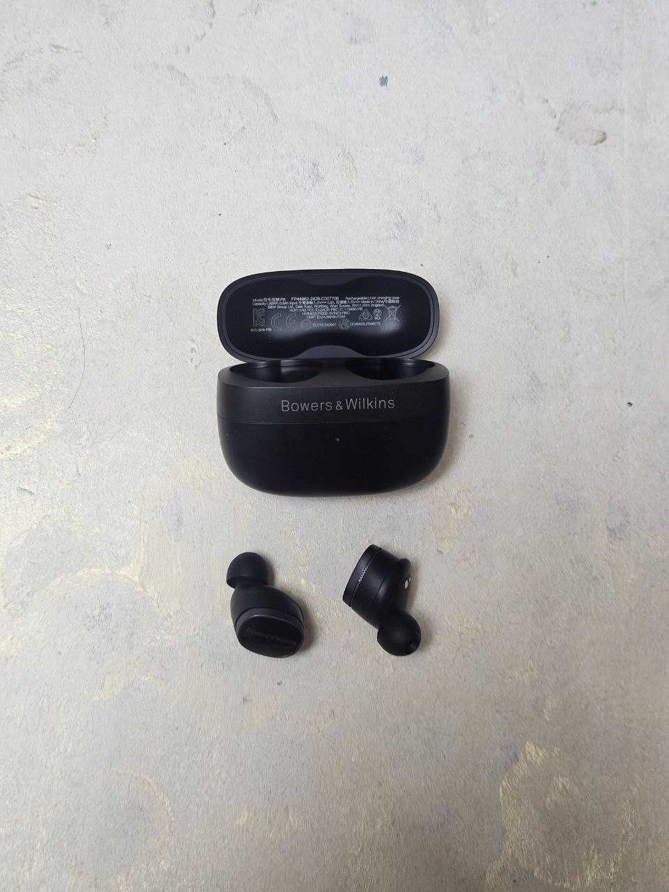 Бездротові TWS навушники Bowers & Wilkins Pi 8 Black