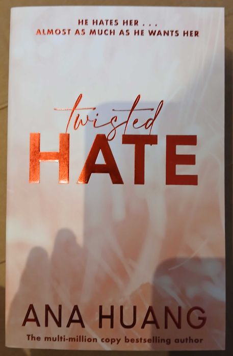 Twisted Hate - Ana Huang