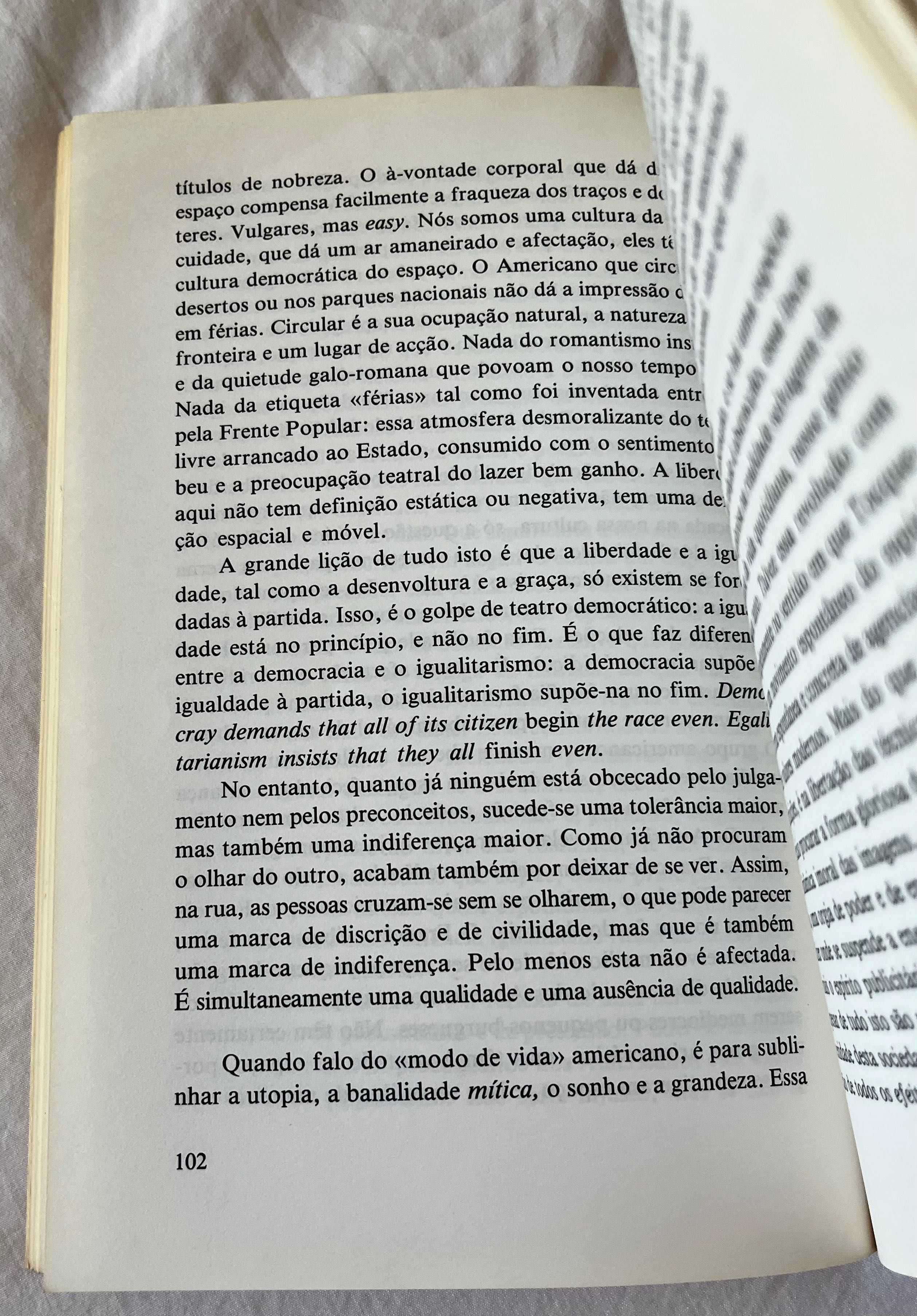 Jean Baudrillard América