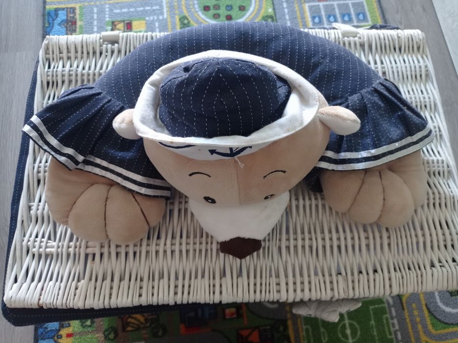 Cesto de roupa - quarto de criança