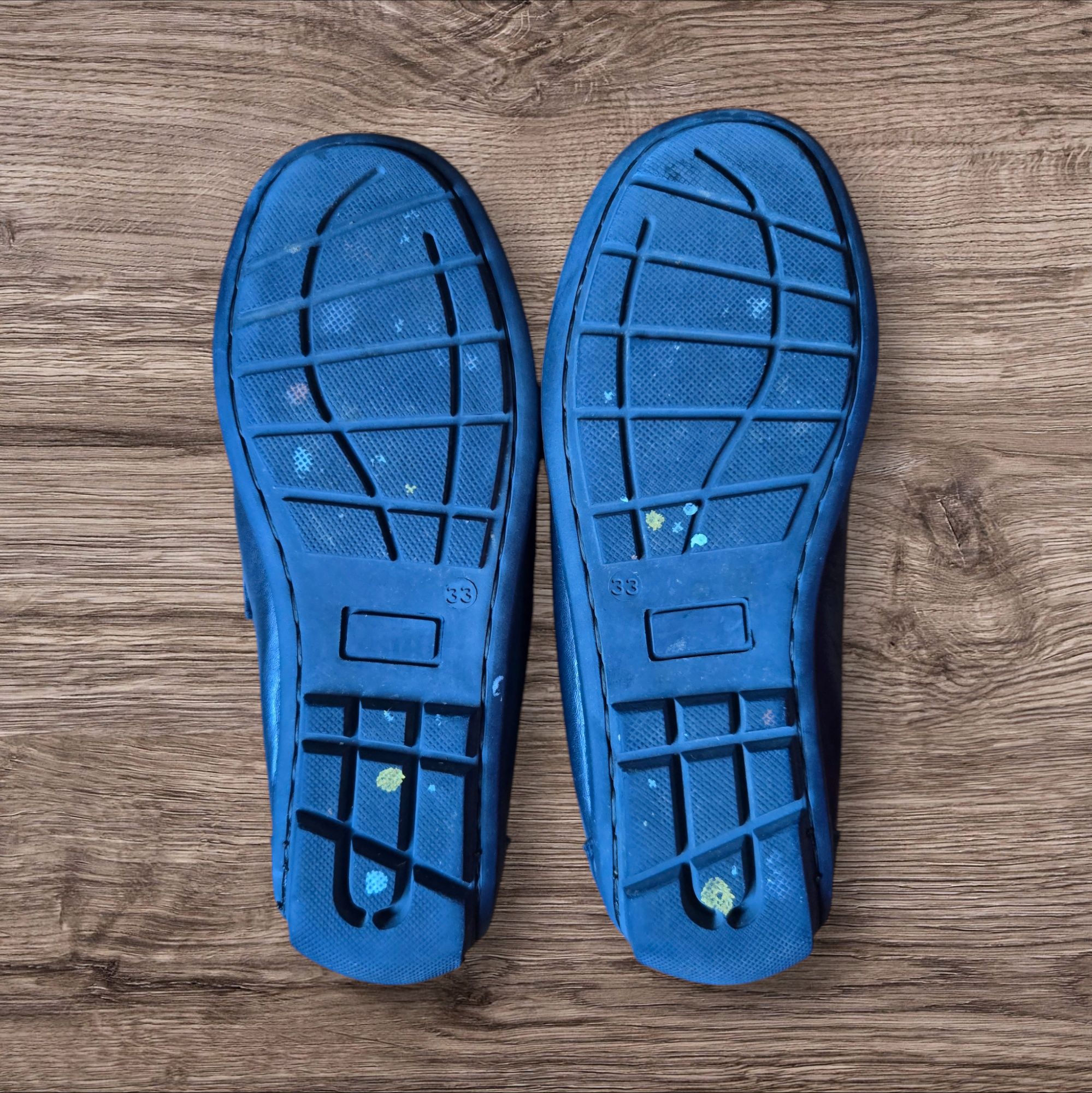 Sapatos/mocassins em pele, com velcro