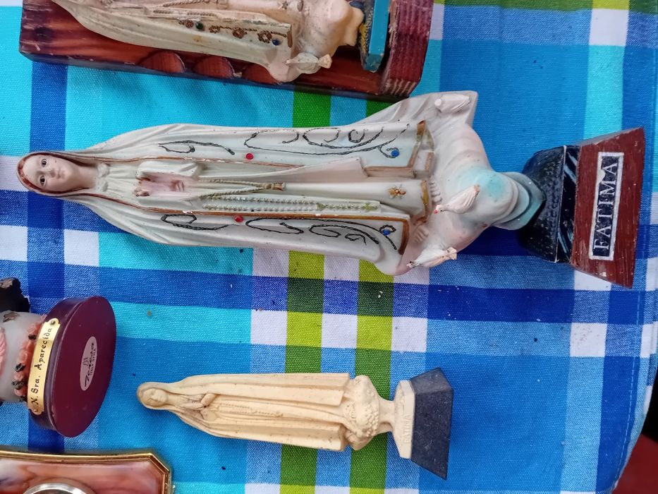 Conjunto de Figuras Religiosas