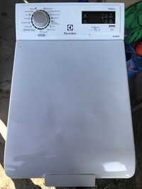 Uszkodzona Pralka Electrolux EWT1066TDW