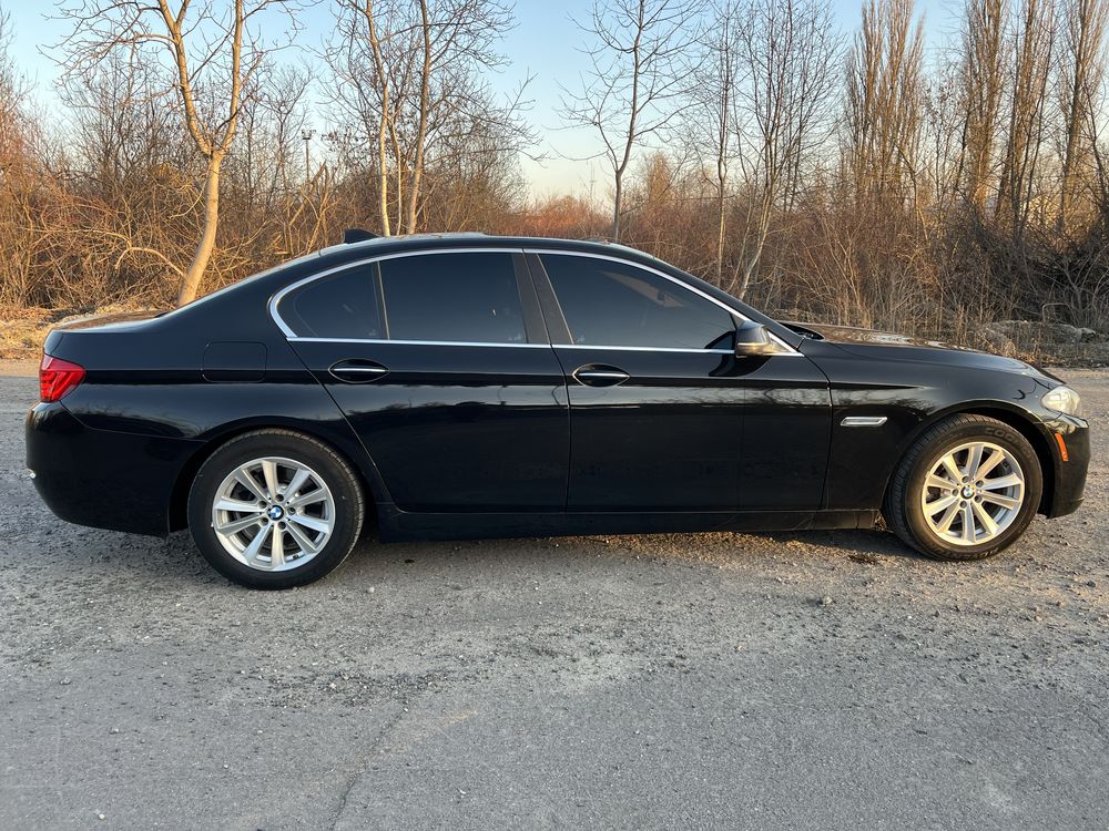 Продам власне авто BMW F10