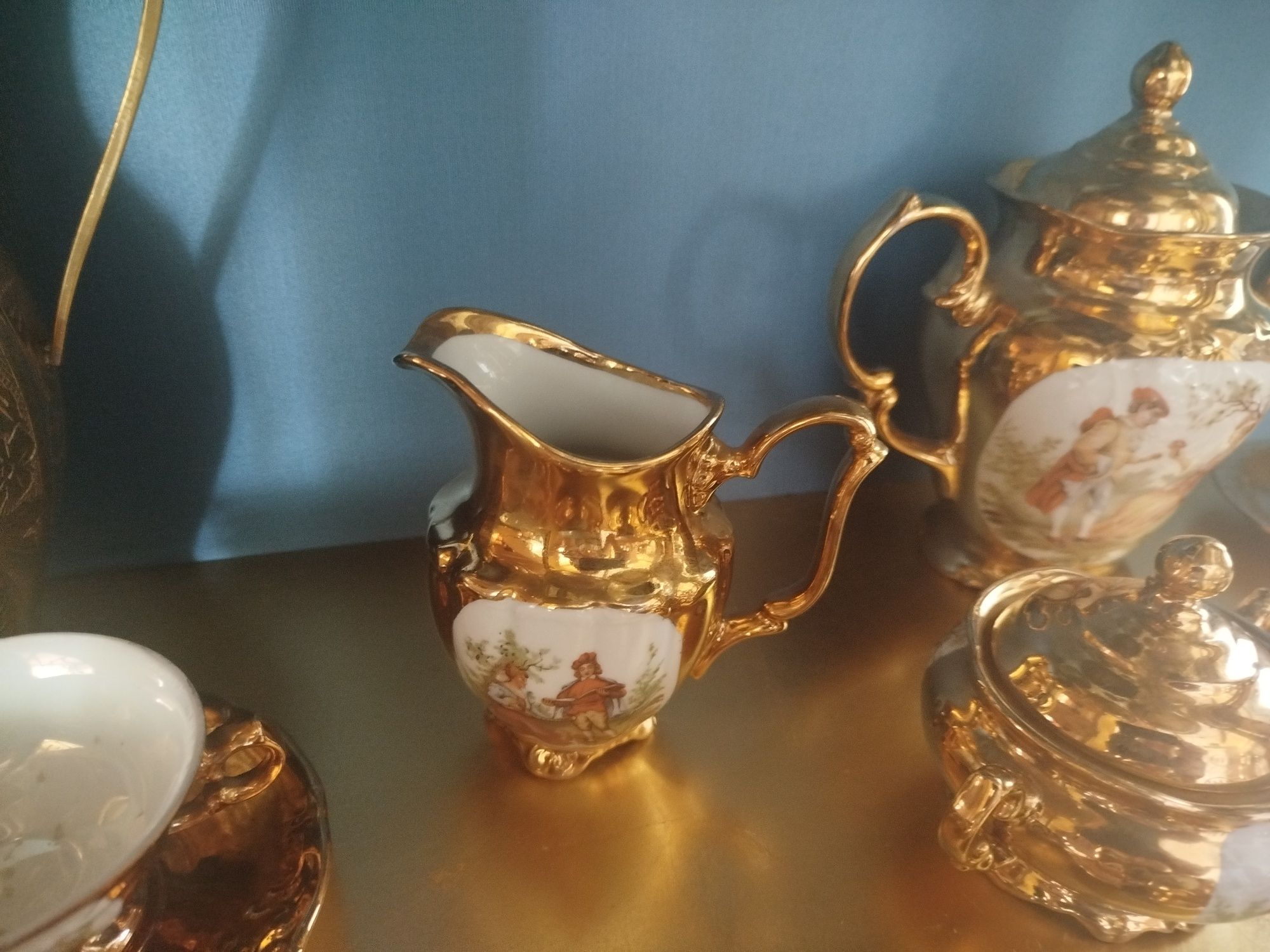 Porcelana złocona z Wałbrzycha