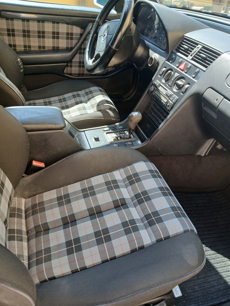 Mercedes  C220d carrinha caixa auto