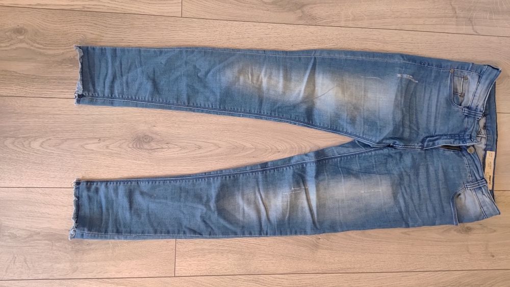 Sprzedam spodnie dziewczęce roz.164