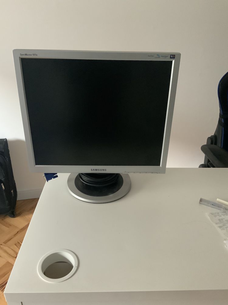 Monitor Samsung de 19”