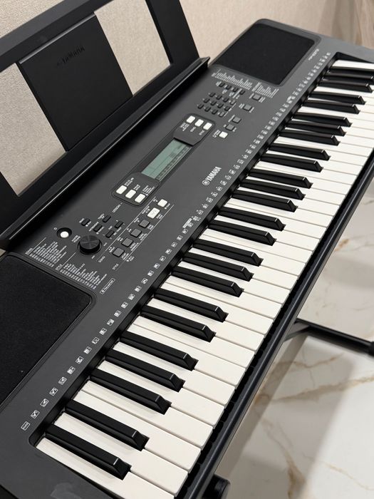 Синтезатор Yamaha psr-e373