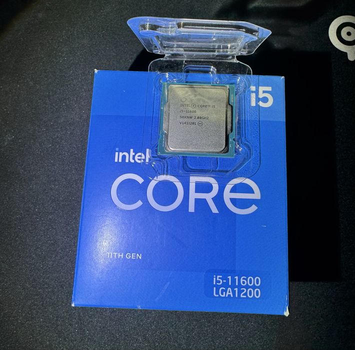 Nowy Procesor Intel Core i5 wraz z wentylatorem