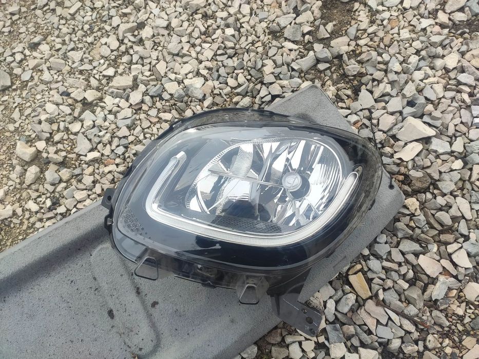 CC Lampa Lewy Przód Przednia Smart FORTWO III led a4539063501