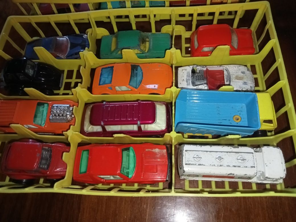 Auto Matchbox Siku Majorette Corgi Dinky toy Resoraki lata 1960-80 XXw