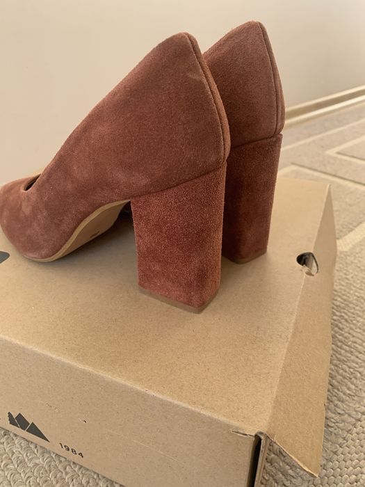 Next замшеві шкіряні туфлі р39