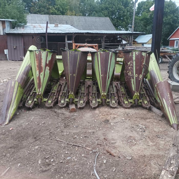 Przystawka heder do kukurydzy class dominator