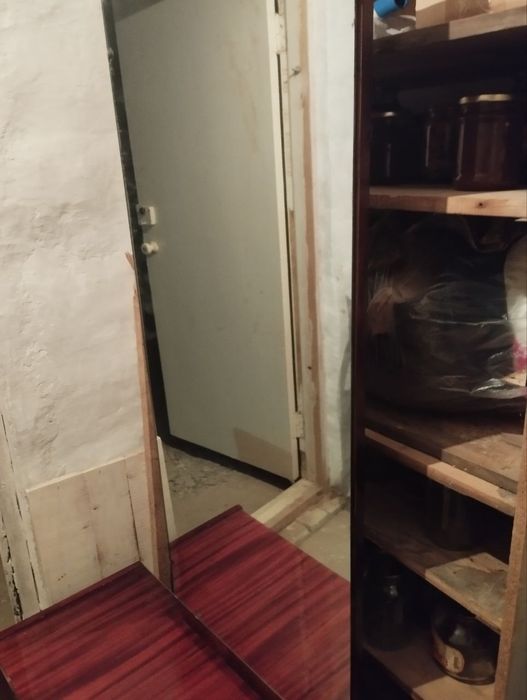 Трюмо в доброму стані