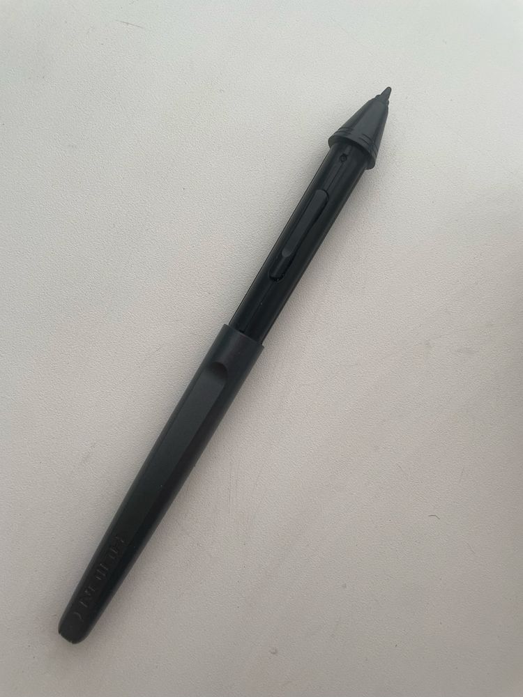 Графічний планшет Huion H640P (перо та рукавиця у комплекті)