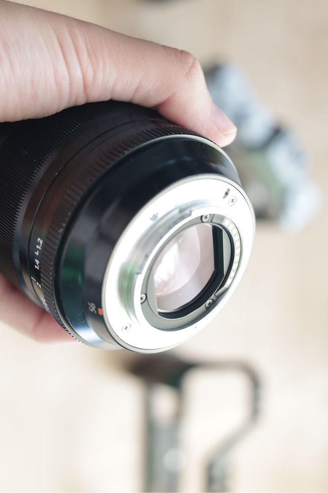 Обʼєктив Fujinon 56mm f1/2 R