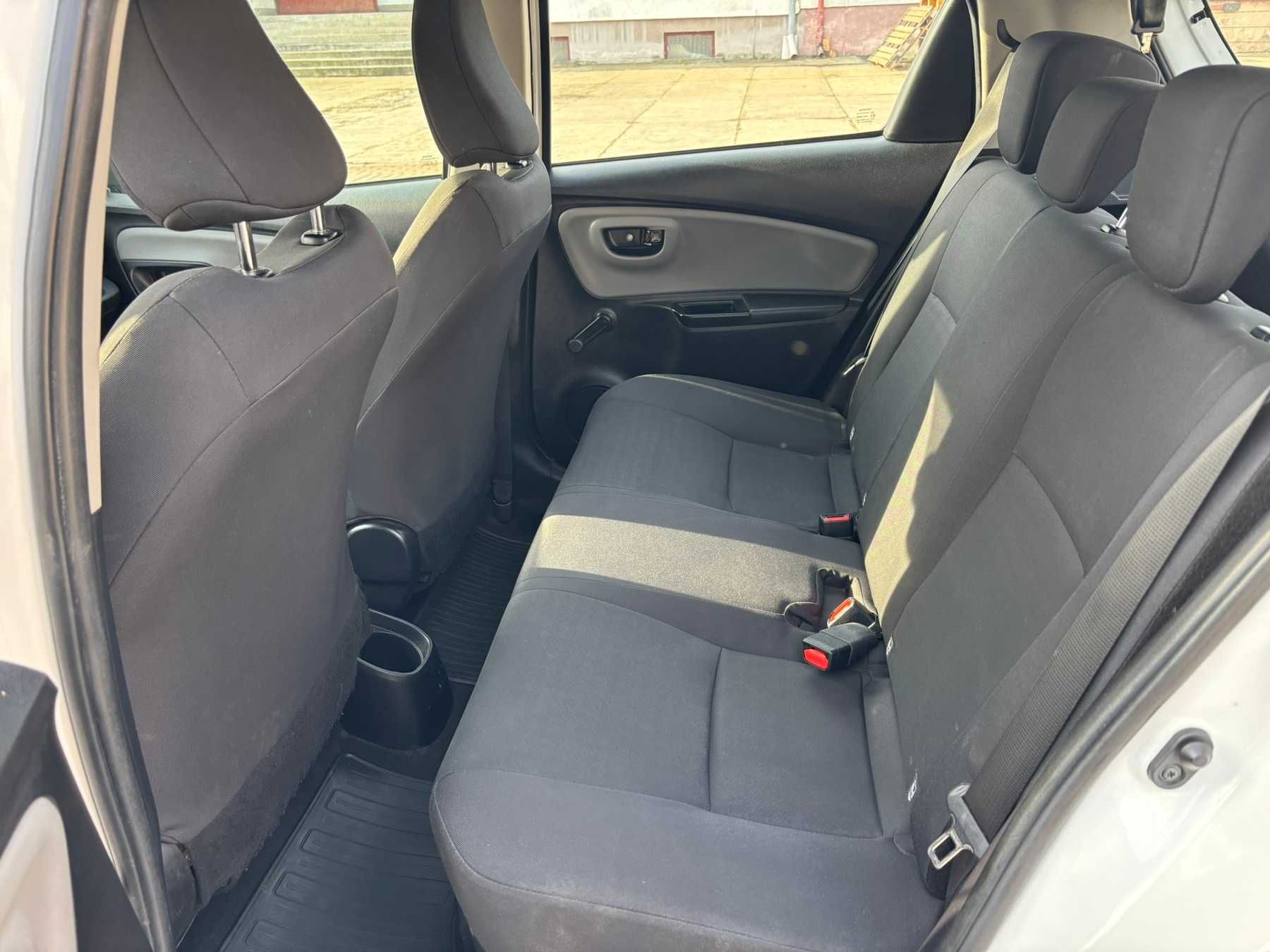 Wynajem Toyota Yaris Hybrid 100 Instalacja gazowa Premium Łomża