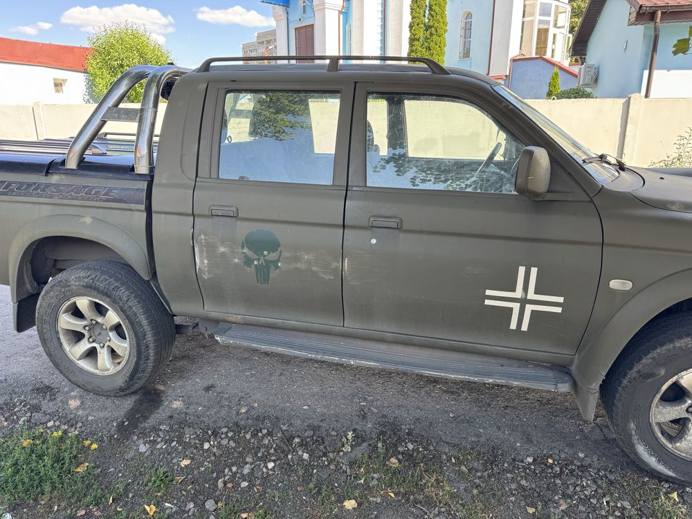 Mitsubishi l200 продаю без торгу