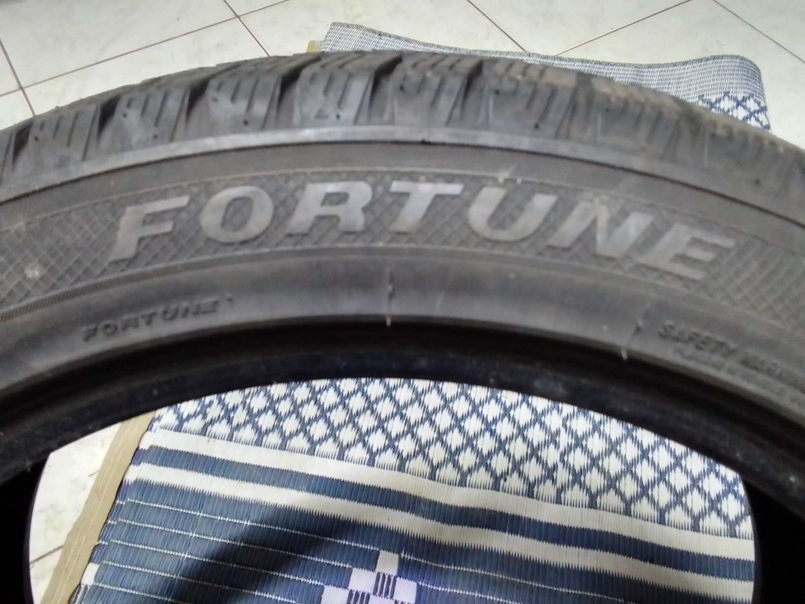 Opona zimowa 205/50r17 FORTUNE 2021r 5.5mm
