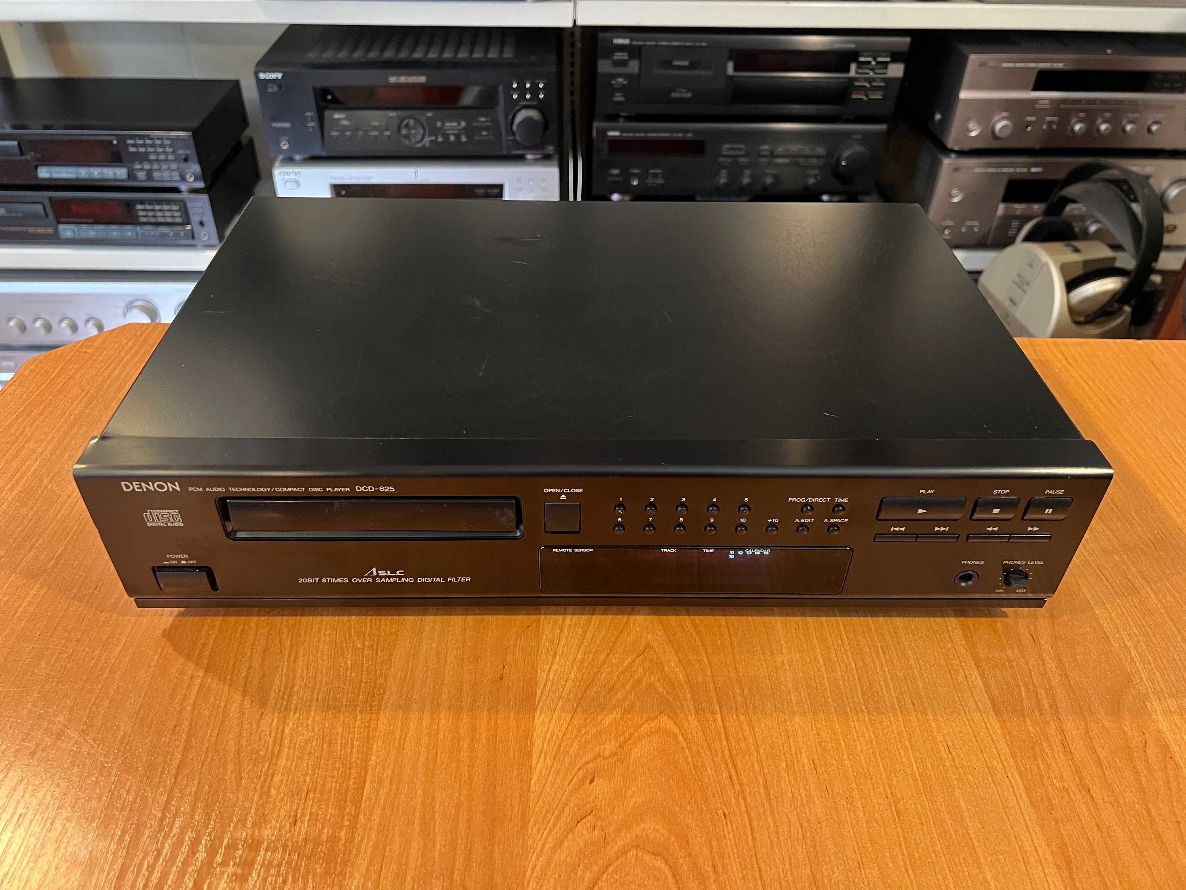 Odtwarzacz płyt CD Denon DCD-625 Audo Room