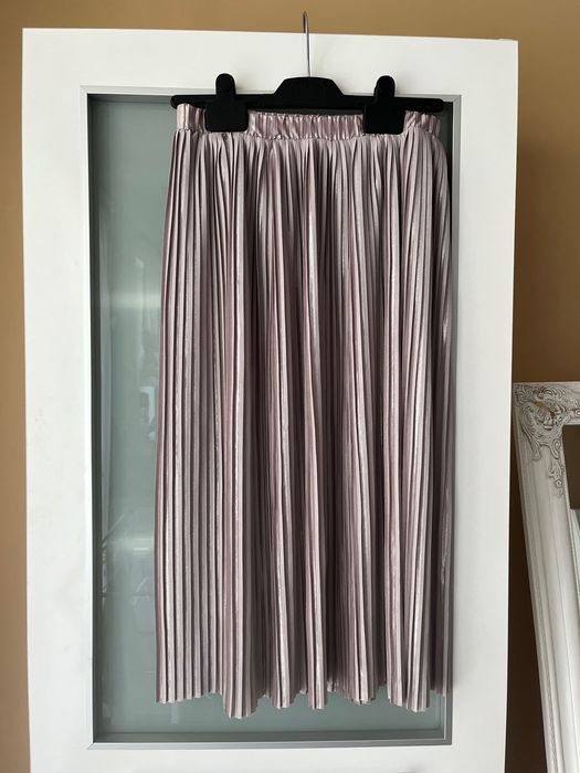 Plisowana spódnica midi | Zara
