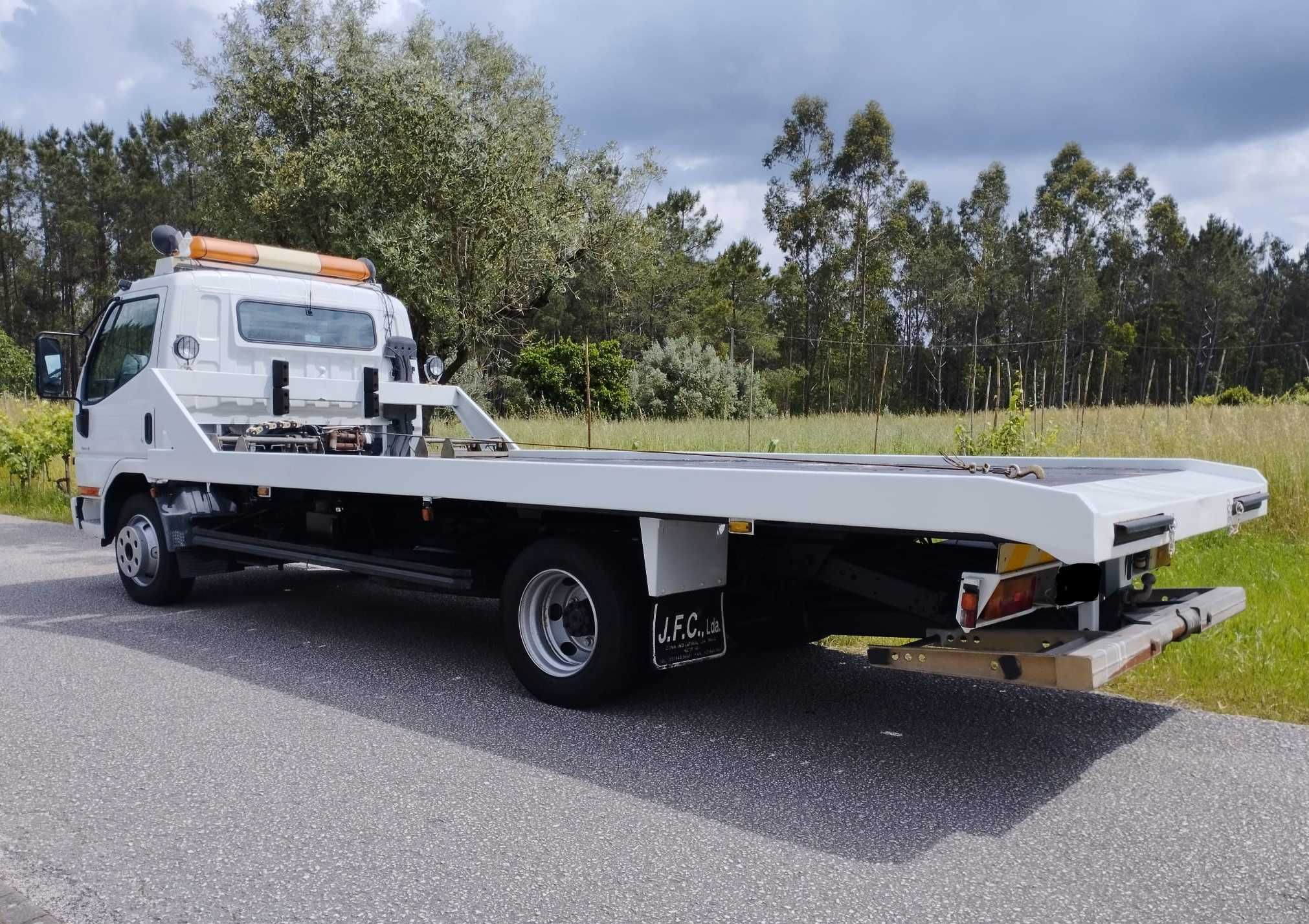 Mitsubishi Canter 659 HD Pronto Socorro SÓ TEM 167 mil kms NOVA