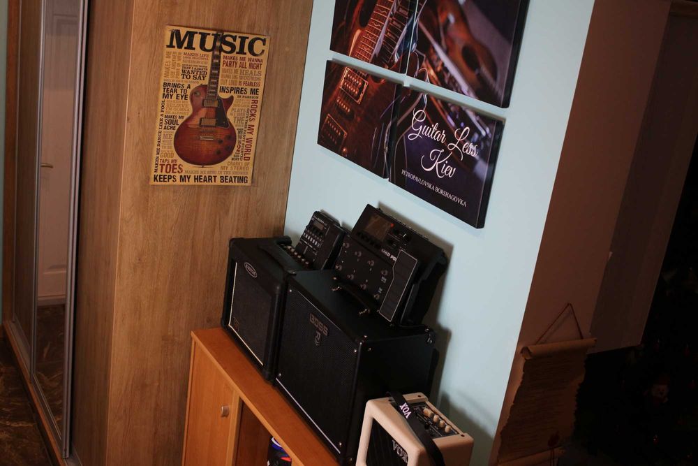 Уроки гри на музичних інструментах (Піано,гітара,бас,укулеле,барабани)