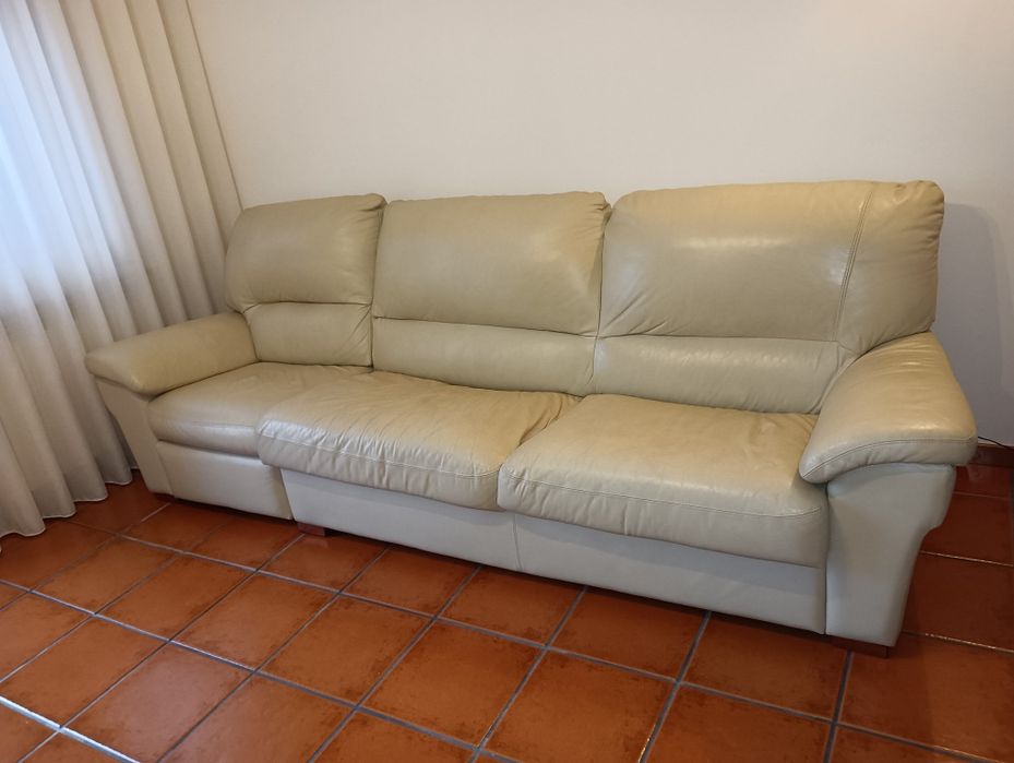 Sofá em pele ...