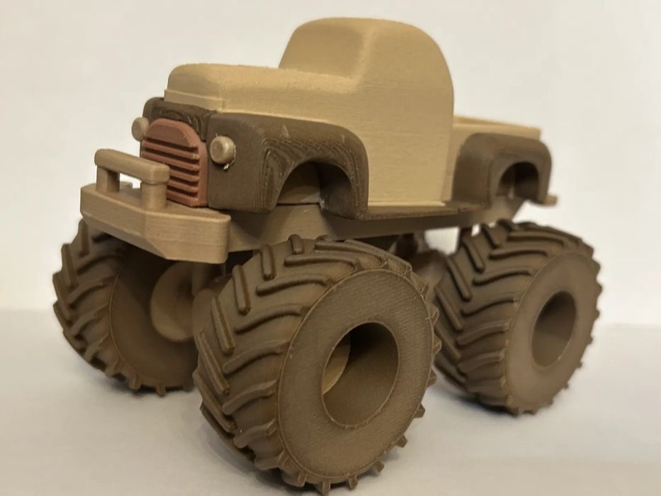 Camião Monster Truck em Madeira