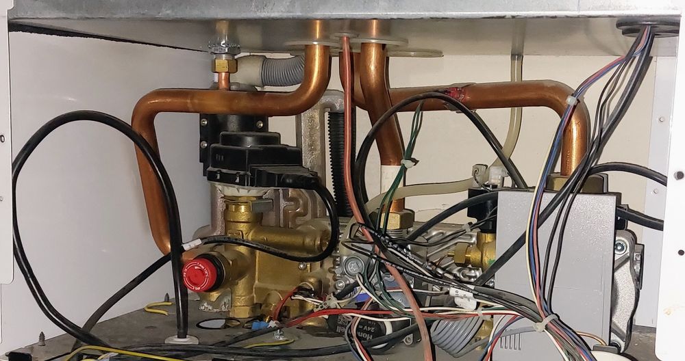 Kocioł Piec Gazowy Brötje PWHC 28 26kW Książka Gwarancyjna Instrukcja