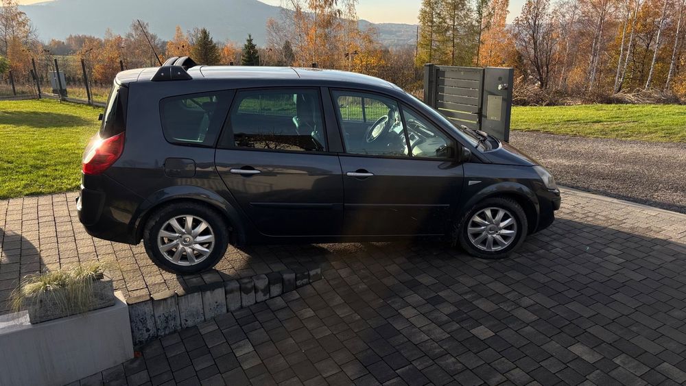 Renault Scenic Renault GrandScenic 2009,2,0HDI 5 osobowy.