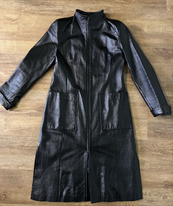 Продам кожаний тренч,в гарному стані