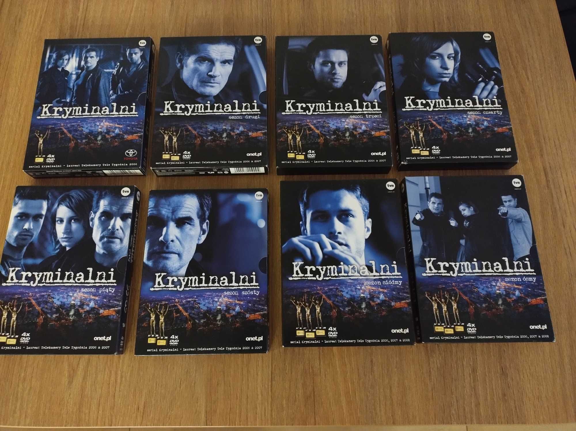 Serial Kryminalni - komplet 8 sezonów (31 DVD) + książka - UNIKAT!