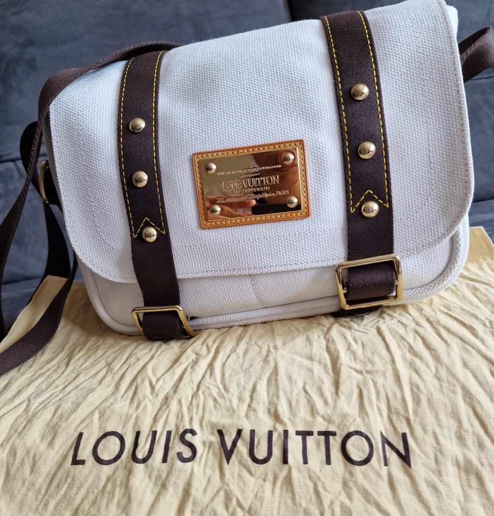 Mala Louis Vuitton nova