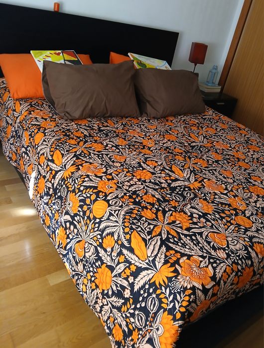 Sommier em madeira wengé