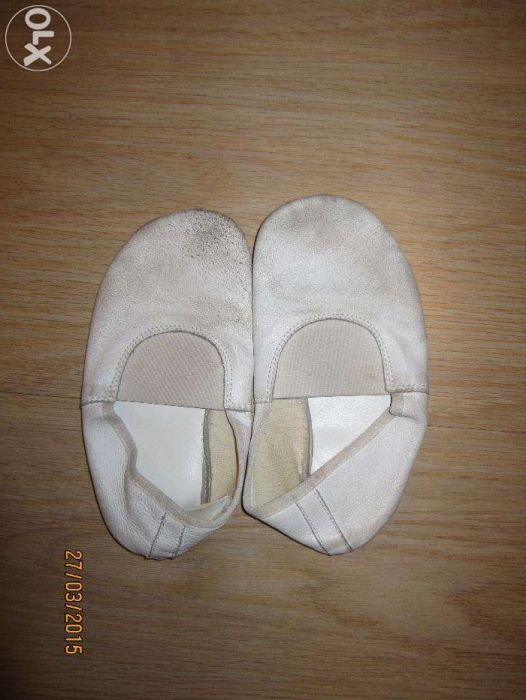 Чешки дитячі білі