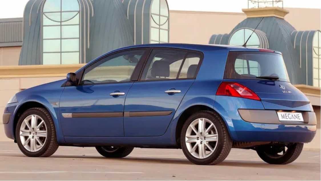 Tampa da mala Renault Megane 2