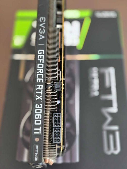 Placa gráfica GPU RTX 3060TI EVGA64738114786817121